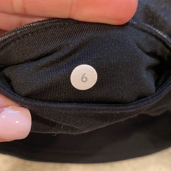 Lululemon crop leggings - Picture 3 of 5